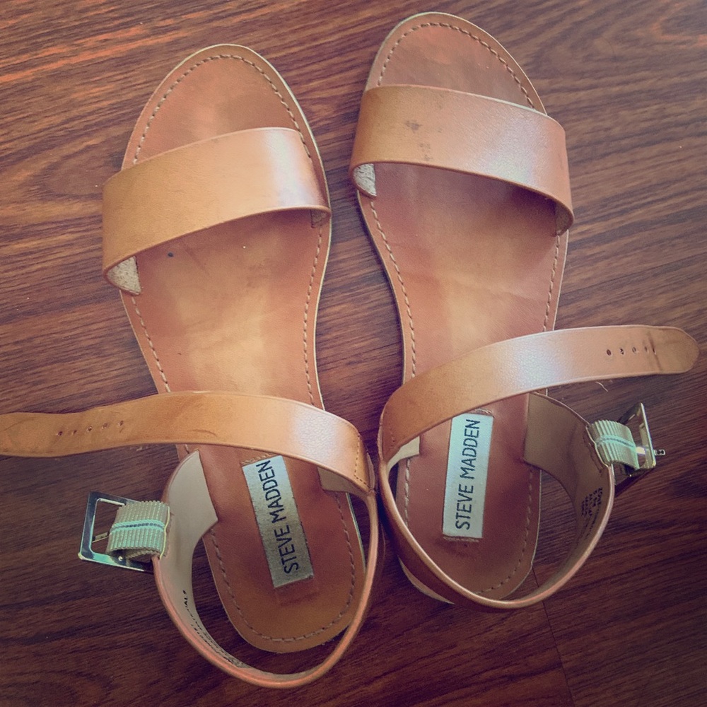 Steve Madden sandals great used condition!